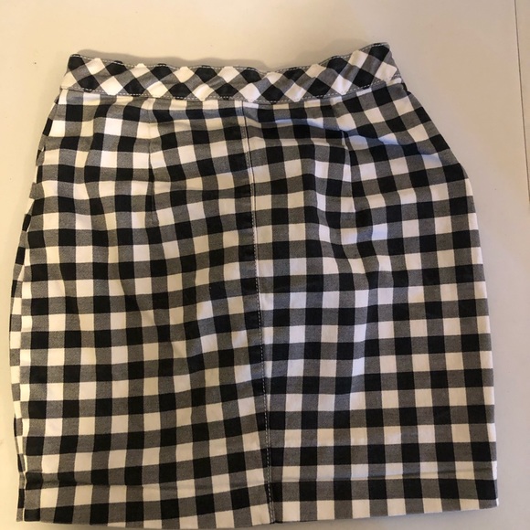 Patterned Skirt - Picture 2 of 3